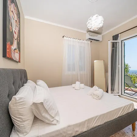 Holiday home Thea Mit Meerblick Auf Kefalonia *